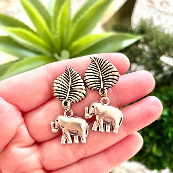 Silver Leaf Elephant Earrings - Picture 2 of 4